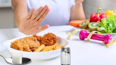لیپوماتیک روشی برای برداشتن چربی های موضعی است که برای اصلاح خطوط بدن انجام می‌شود. در لیپوماتیک خبری از خون‌ریزی، جای زخم و درد نیست و دوره نقاهت و بهبودی آن نسبت به لیپوساکشن کوتاه‌تر است.